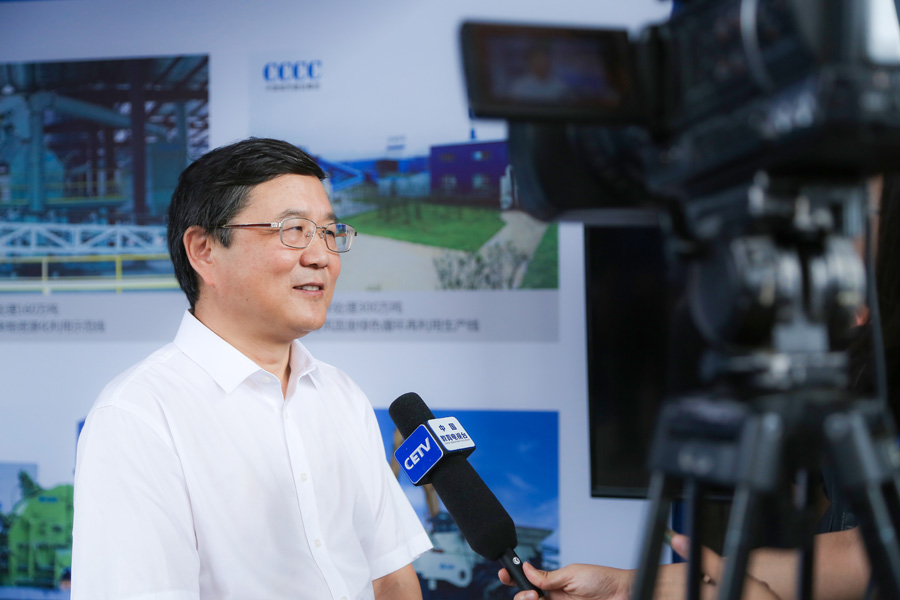 山美股份董事長(zhǎng)楊安民接受中國教育電視臺(tái)采訪，談建筑垃圾資源化處理