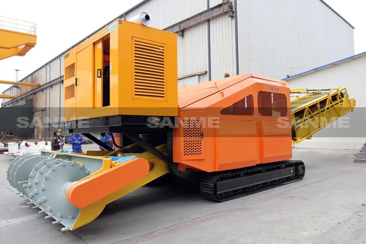 顛覆傳統(tǒng)裝車方式，山美履帶式取料機(jī)助您實(shí)現(xiàn)降本增效、節(jié)能減排！